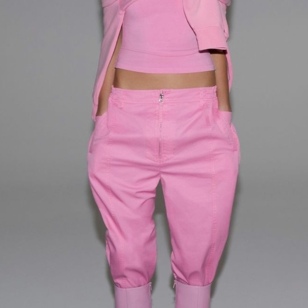 SKIMS bubblegum pink cargo pants SZ M